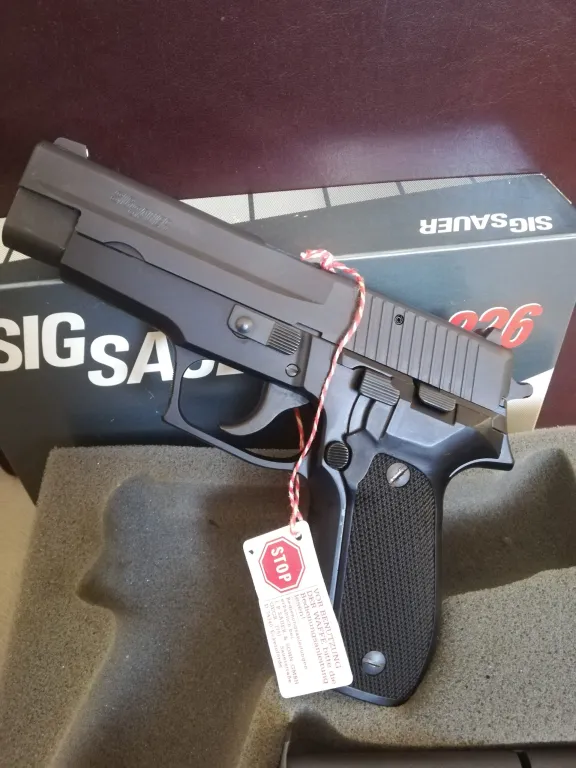 Sig Sauer P226 - 5