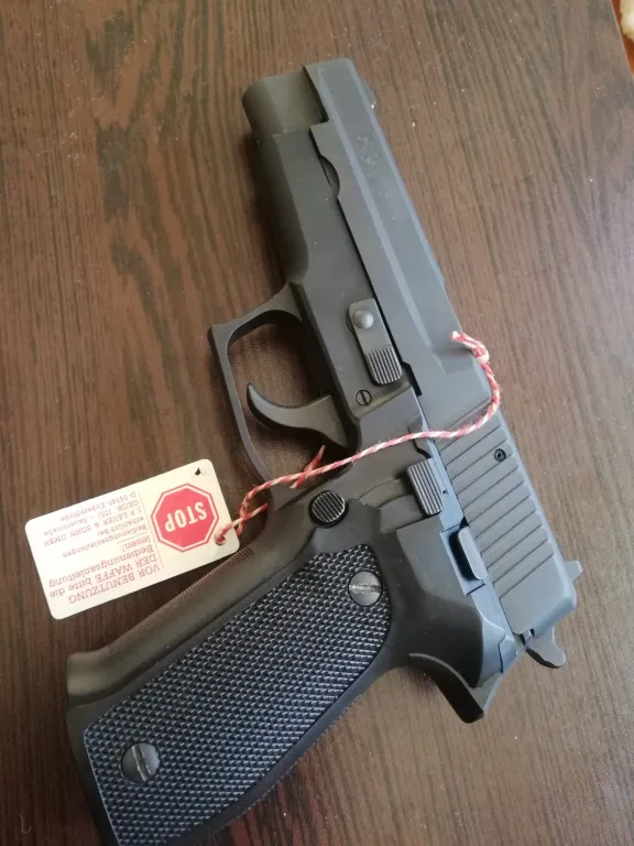 Sig Sauer P226 - 4