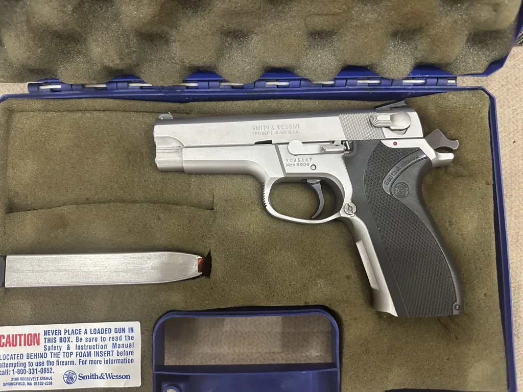 5906 Smith Wesson - 2