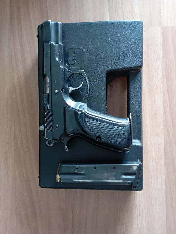 Poli̇s Memurundan Temi̇z Cz 75 B - 3