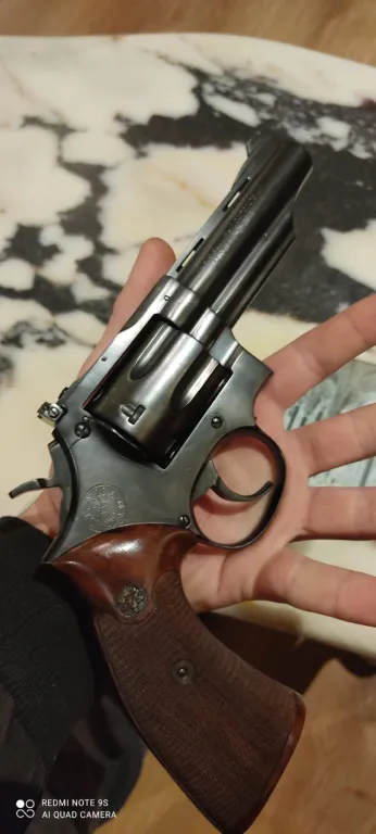 Magnum 357 Llama 6 Patlar - 1