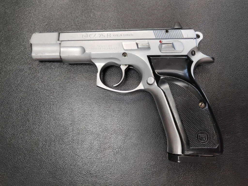 Emniyet Personelinden Cz 75 B