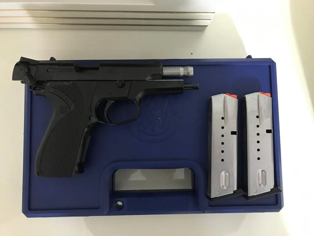 Smi̇th Wesson 5904 - 1