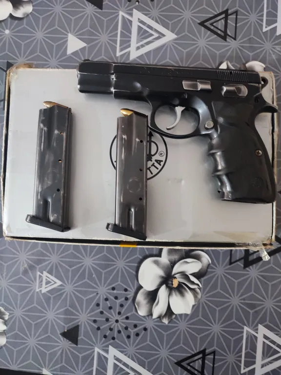 Emekli Kamu Personelinden Temiz Cz75B - 2