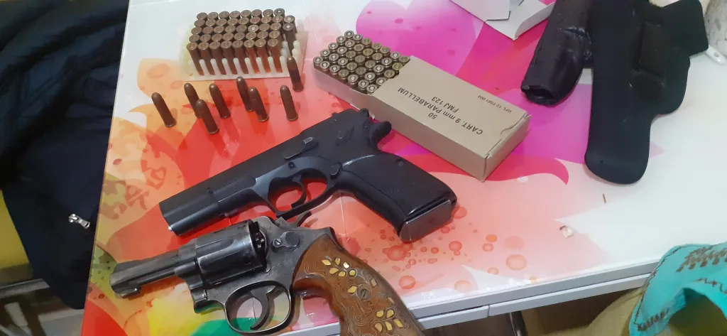 Emekli Polisten Meraklisina Smith Wesson - 5