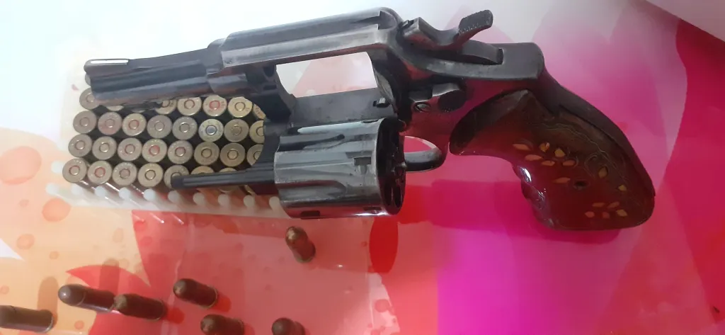 Emekli Polisten Meraklisina Smith Wesson - 4