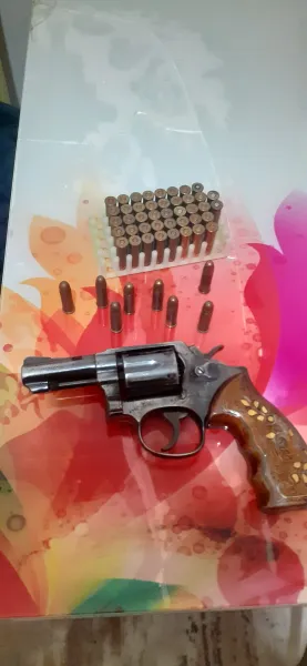 Emekli Polisten Meraklisina Smith Wesson
