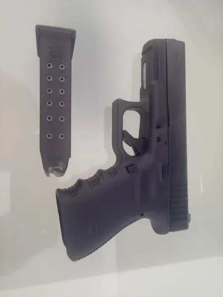 Sifirdan Farksiz Glock 19