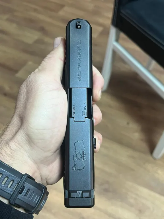 Glock 19 100 Yıl Anısına Tc Seri Nolu 0 Hiç Kullanılmamış - 5