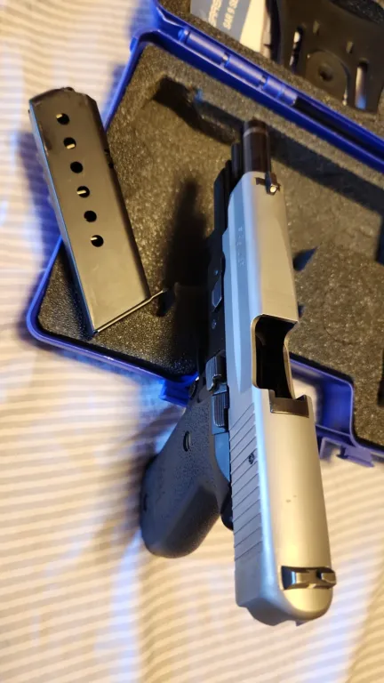 Sig Sauer P220 Acp Two Tone Çok Temi̇z Sifir Ayarinda - 3