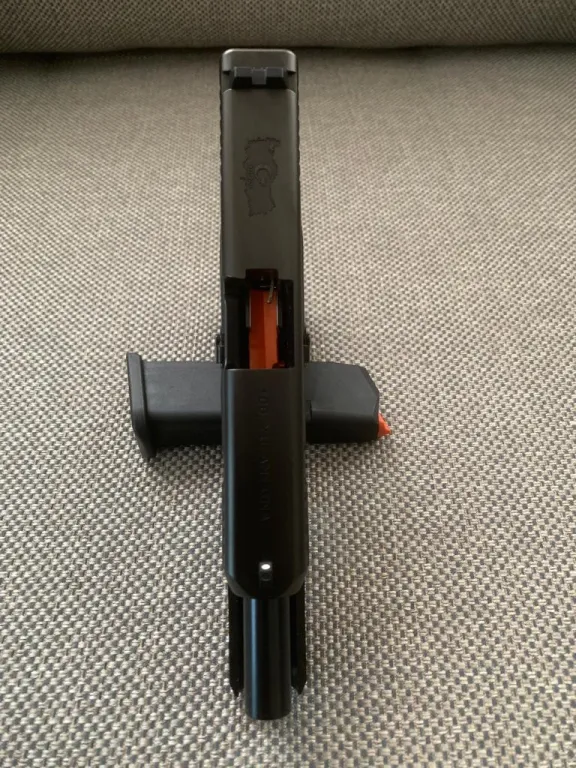 Sifir Hi̇ç Kullanilmamiş Özel Seri̇ Glock 19 Türk Seri̇ Nolu