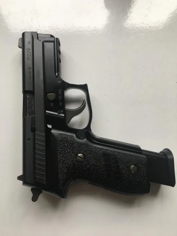 Sig Sauer P229 - 2