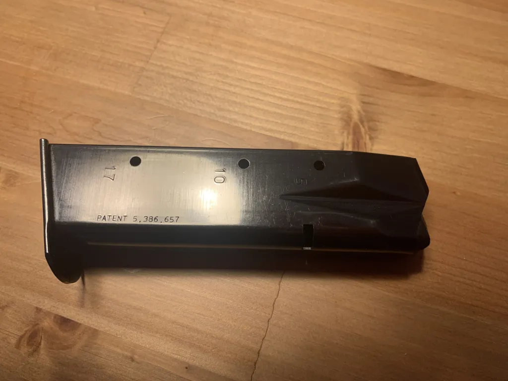 Sig Sauer P226 Silaha Ait 2 Adet Sıfır Şarjör - 3