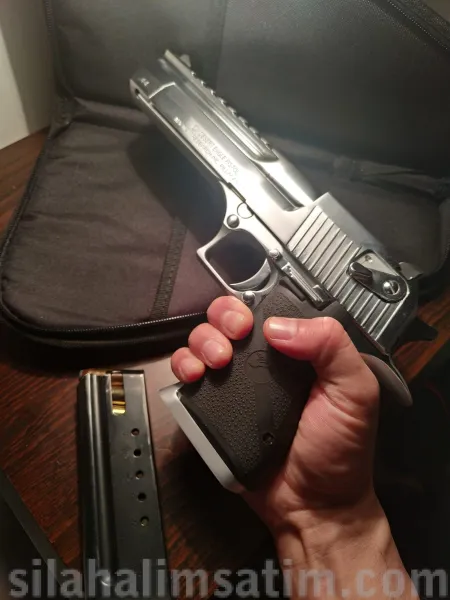 Desert Eagle 44 Magnum