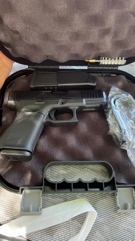 Glock 19