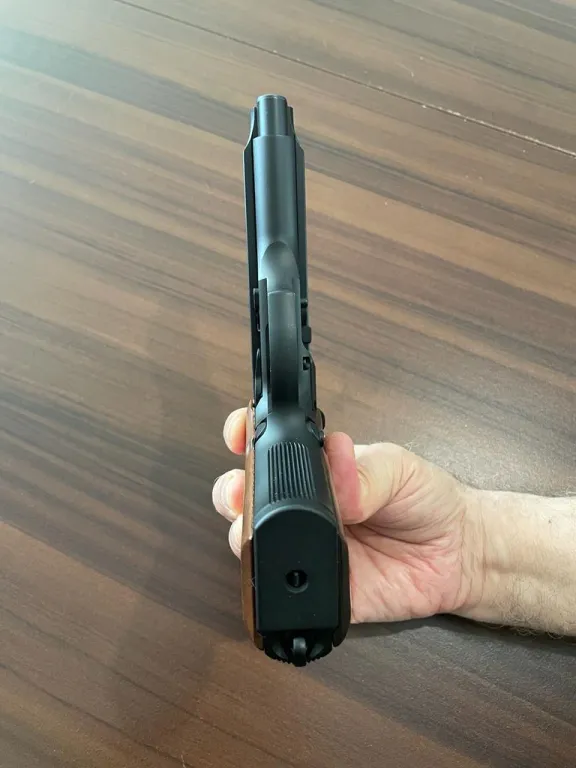 Yargı Mensubunun Koleksiyonundan Beretta F92 15+1 - Resim 3