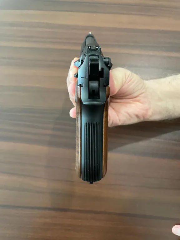 Yargı Mensubunun Koleksiyonundan Beretta F92 15+1 - Resim 4