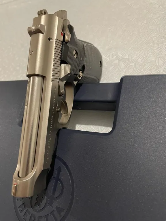 Yargi Mensubundan Beretta F81 Inox - Resim 2