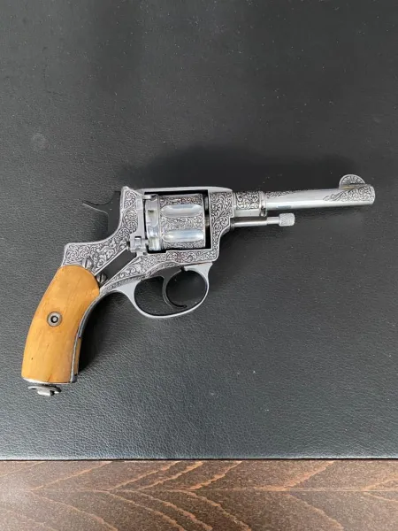 Koleksi̇yoncudan Çok Az Kullanilmiş 1925 Üreti̇mi̇ Nagant