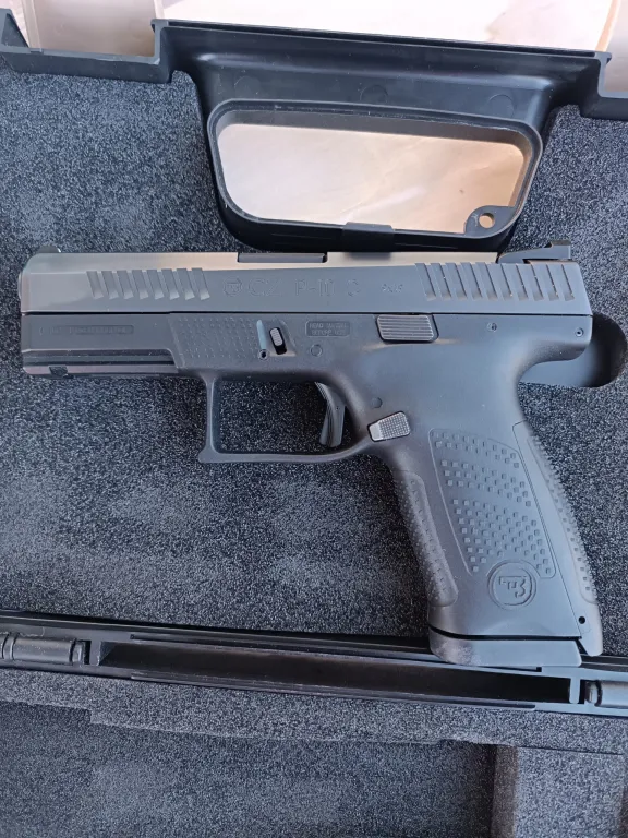 Cz P 10 C - 3