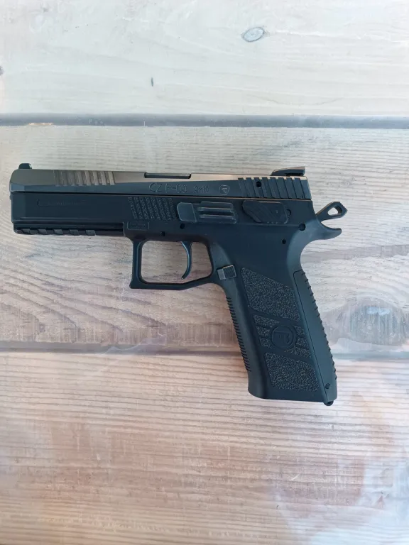 Cz P 09 - 3