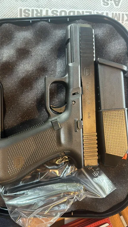 Glock 17 Gen 5 Türk Bayrakli - 3