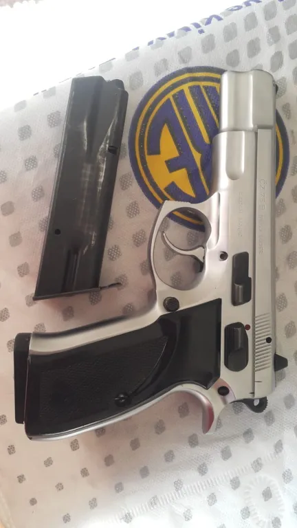 E Emniyetciden Cz 75 B - 4