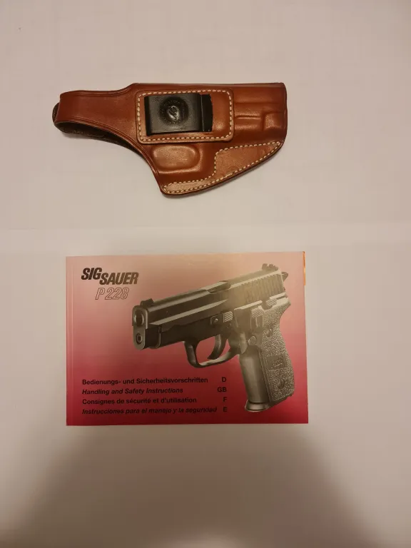 Sig Sauer P228 - 5