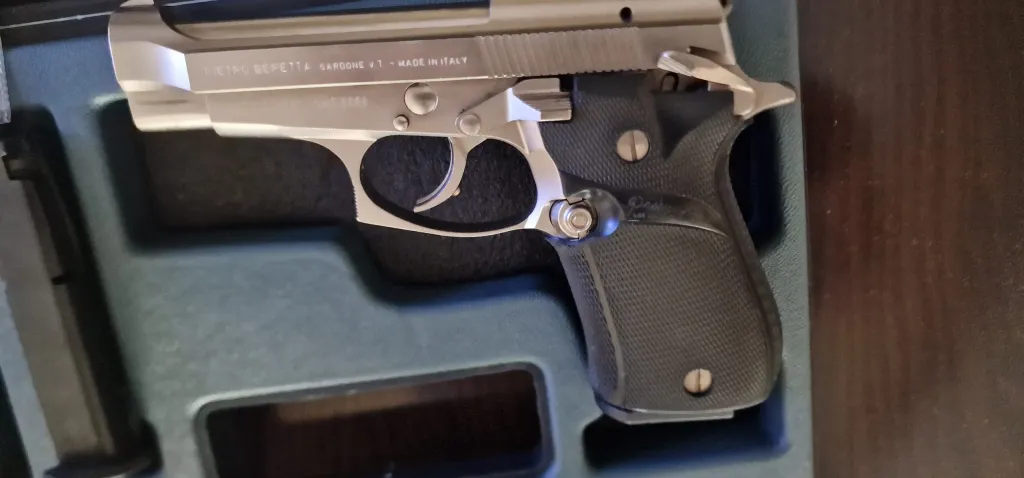 Baretta F 81 - 2