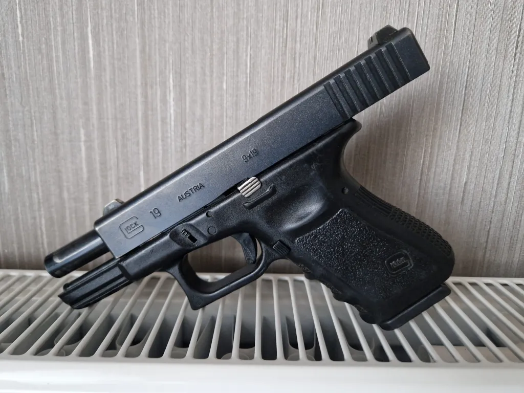 Bu Fiyata Kaçmaz Glock Gen3 Austria - 1