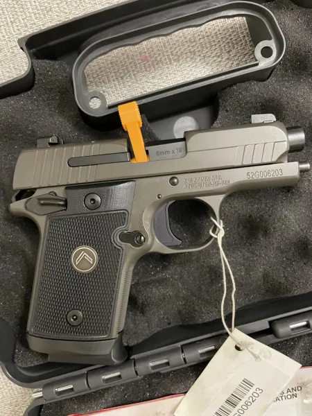 Sig Sauer P938 9 Legion