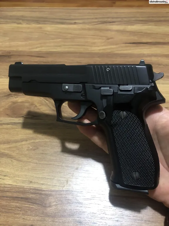 Sig Sauer P226 - 2