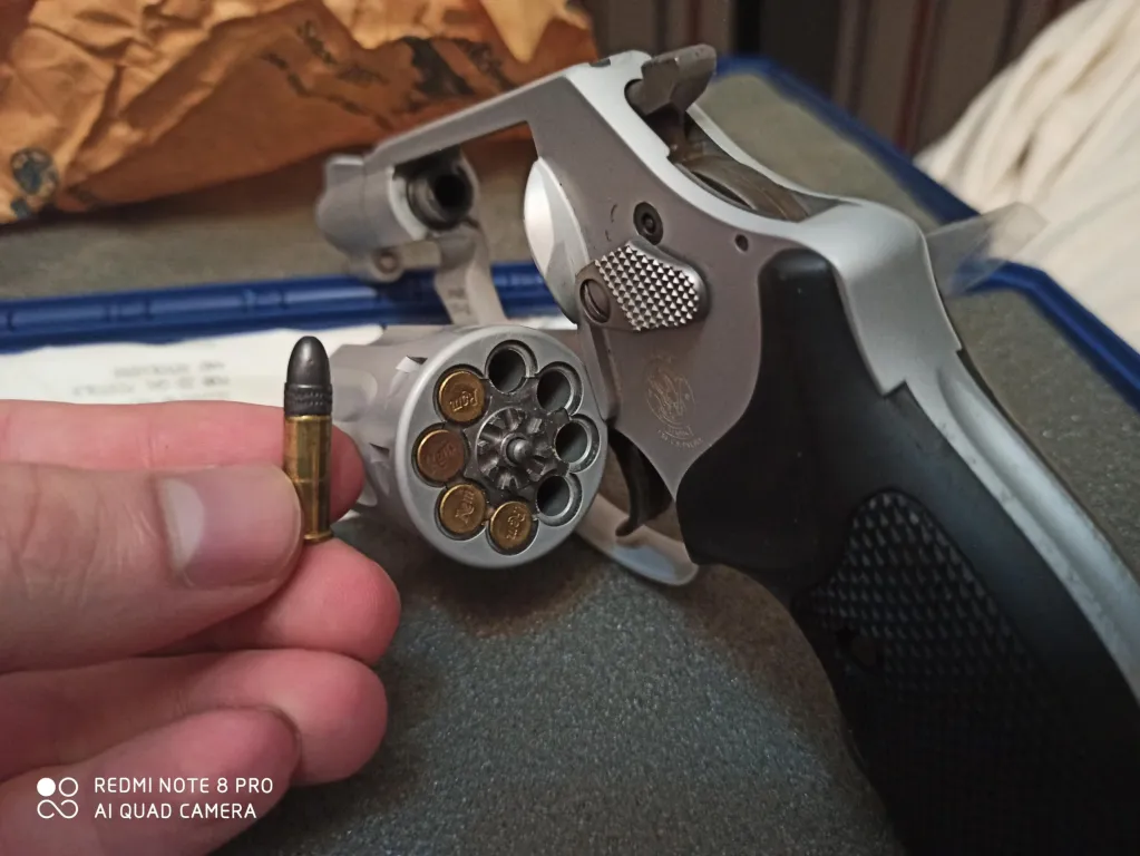 Smith Wesson 317 Airlite 22Lr - 2