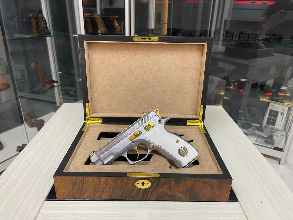Cz75 Semi̇ Compact Nadi̇r Bulunur