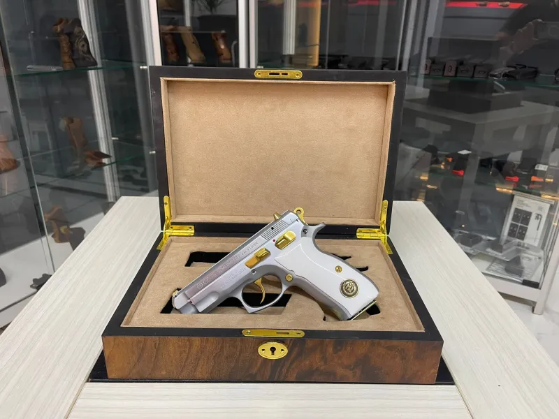 Cz75 Semi̇ Compact Nadi̇r Bulunur