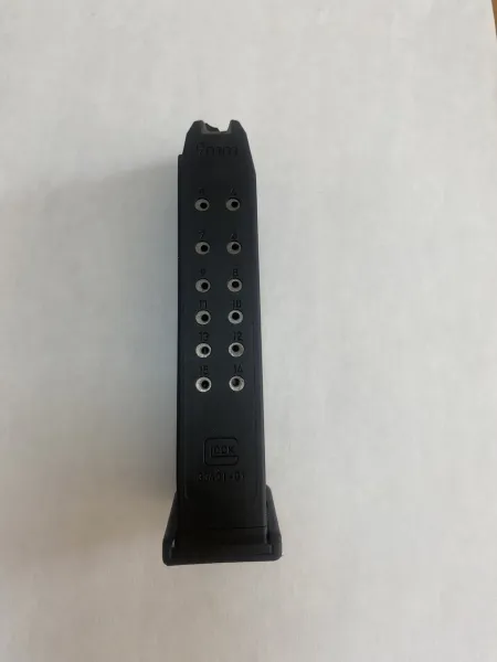 Glock 19 Gen 4 Şarjör 15 Li