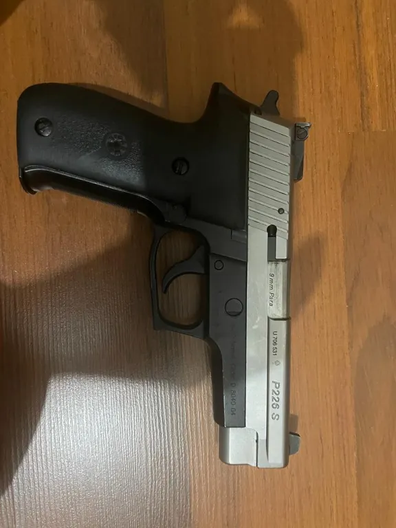 Sig Sauer P226 S - 1