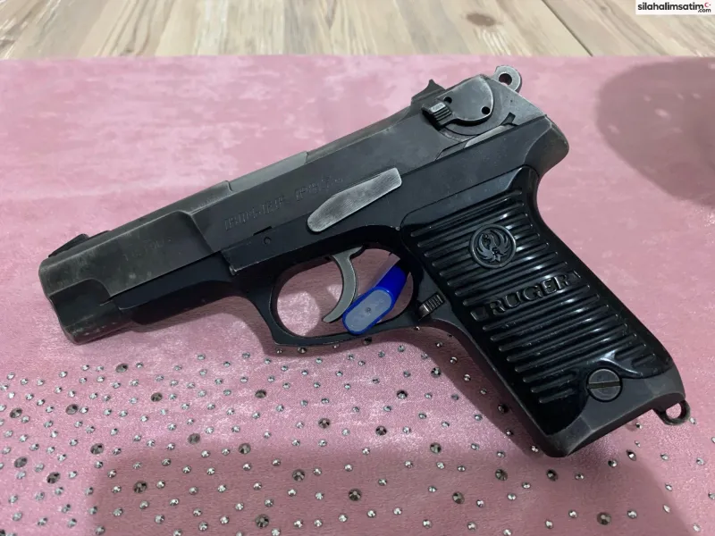 Emekli̇ Poli̇sten Ruger Tabanca