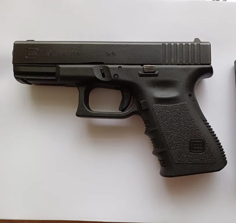 Glock 19 - 2