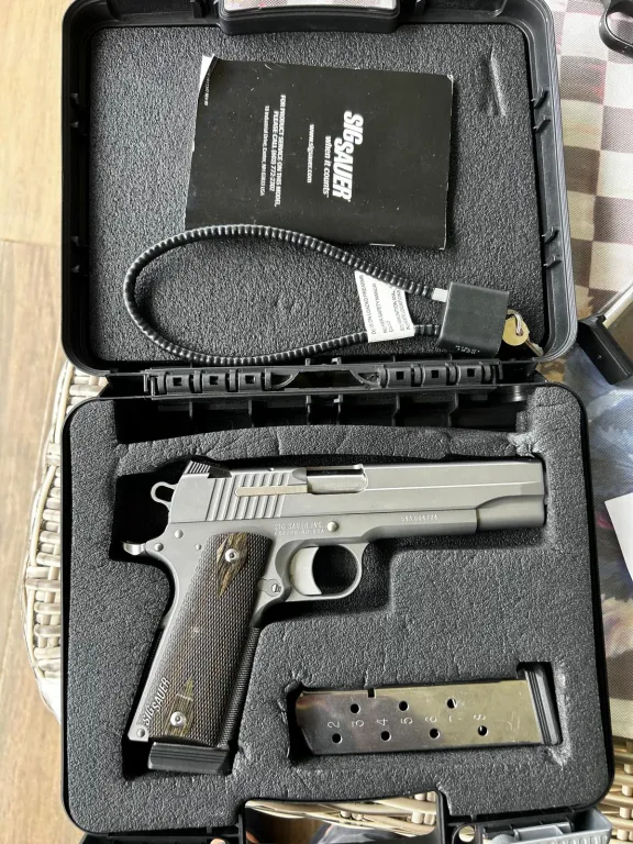 Sig Sauer 1911 - 3