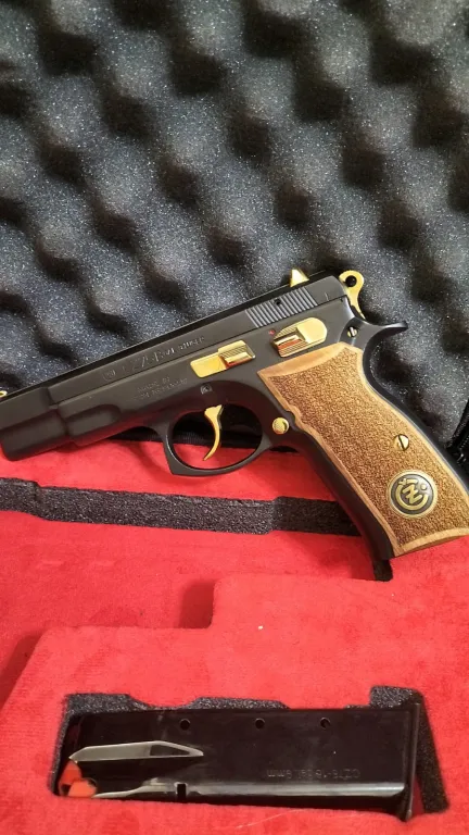 Cz B