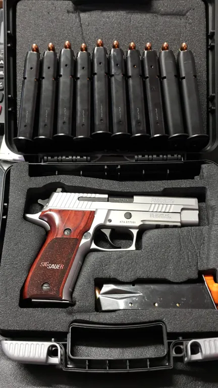 Sig Sauer P226 Stanless Elite - 1