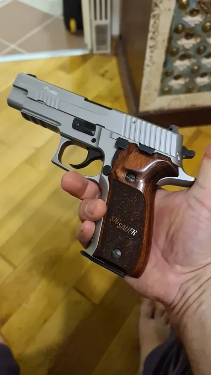 Sig Sauer P226 Stanless Elite - 2