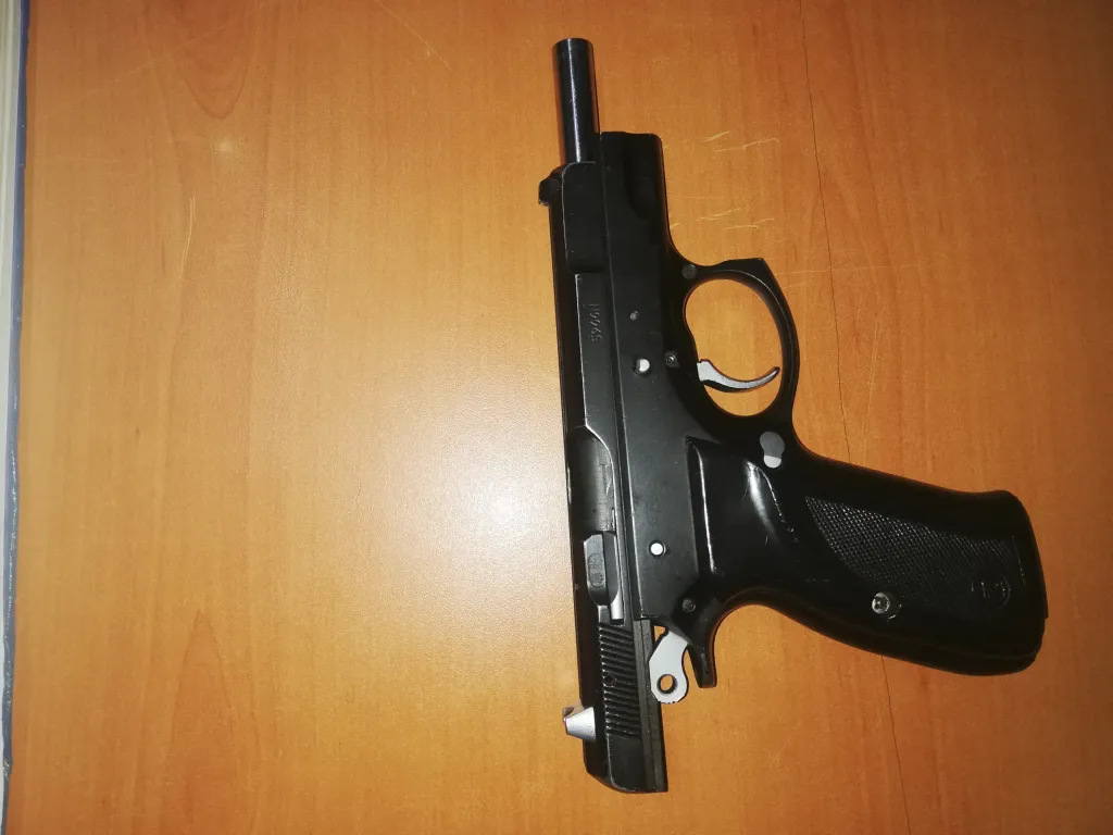 Emekli̇ Poli̇sten Satlik Cz 75B - 4
