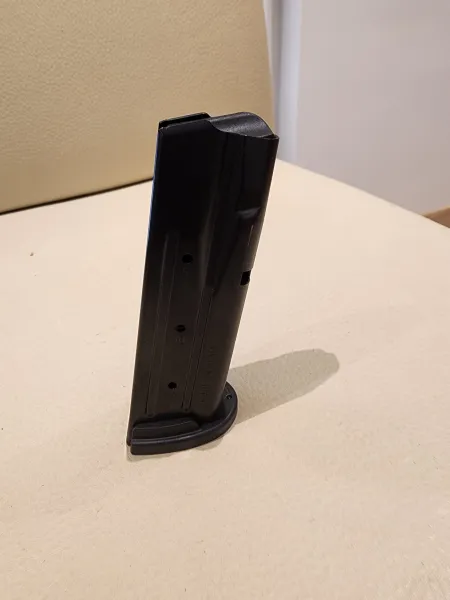 Sifir Orji̇nal P250 Şarjörü