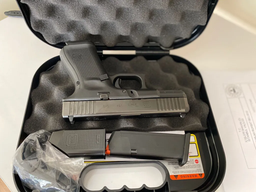 Sürgüsü Dahi Çekilmemiş 100 Yıl Türk Seri Numaralı Glock 19 - 4