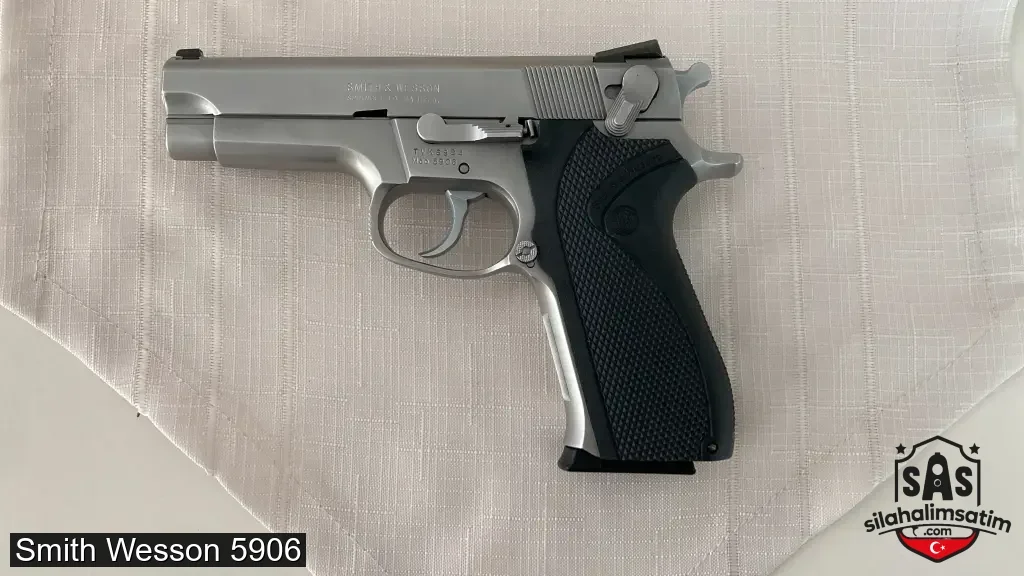 Smith Wesson 5906 - 2