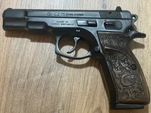 CZ 75 Memurdan