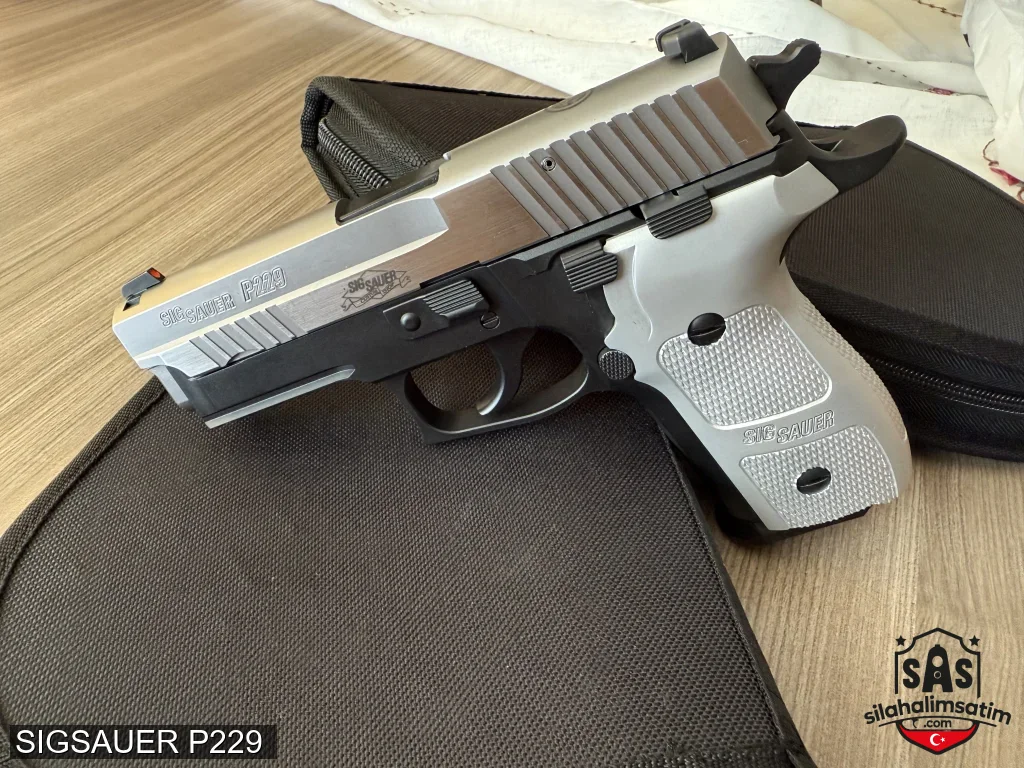 SIGSAUER P229  - 1