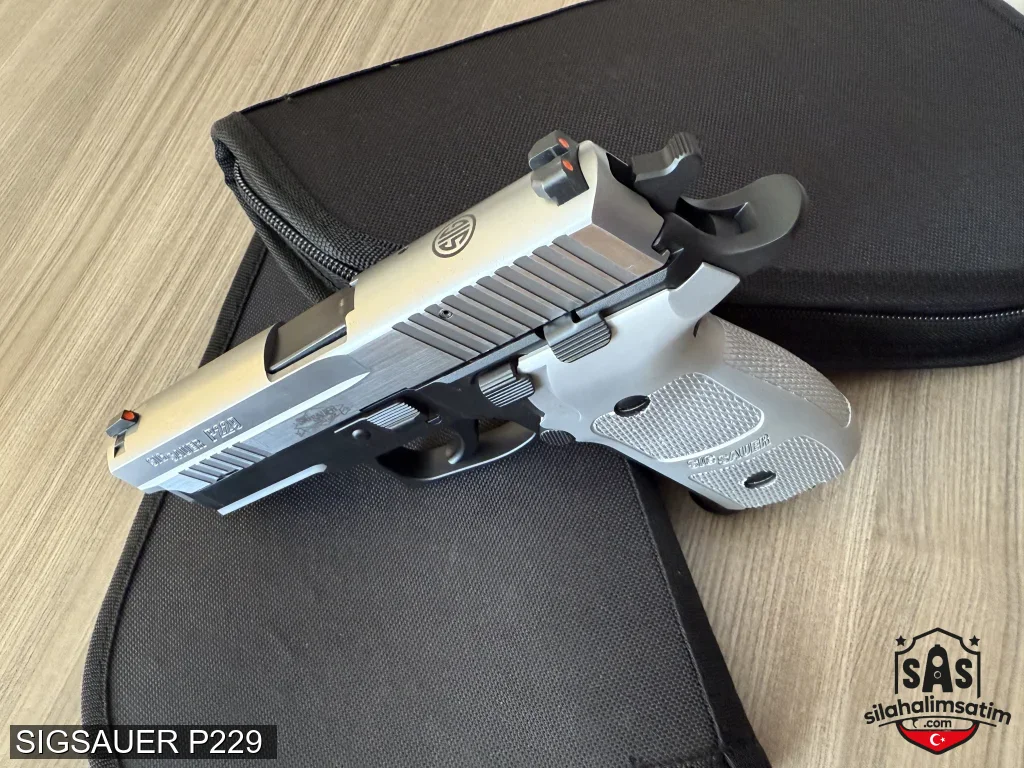 SIGSAUER P229  - 3